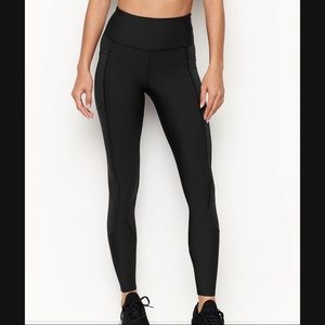 VS Knockout Legging
